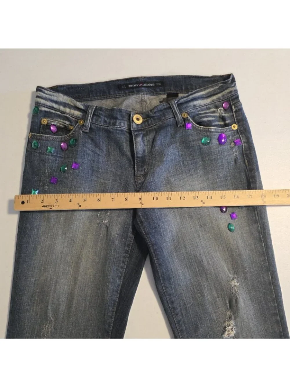 DKNY Jeweled Jeans Blue Distressed Denim Boho Bling Gemstones Juniors Size 9‎